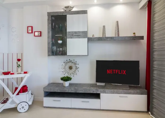 Homeforguest Harmony Park New With Sea View דירה