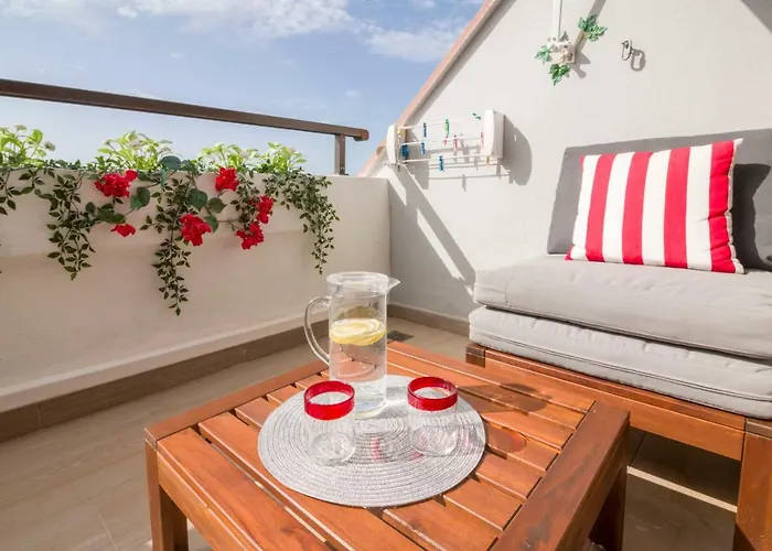 Homeforguest Harmony Park New With Sea View דירה באיאמר